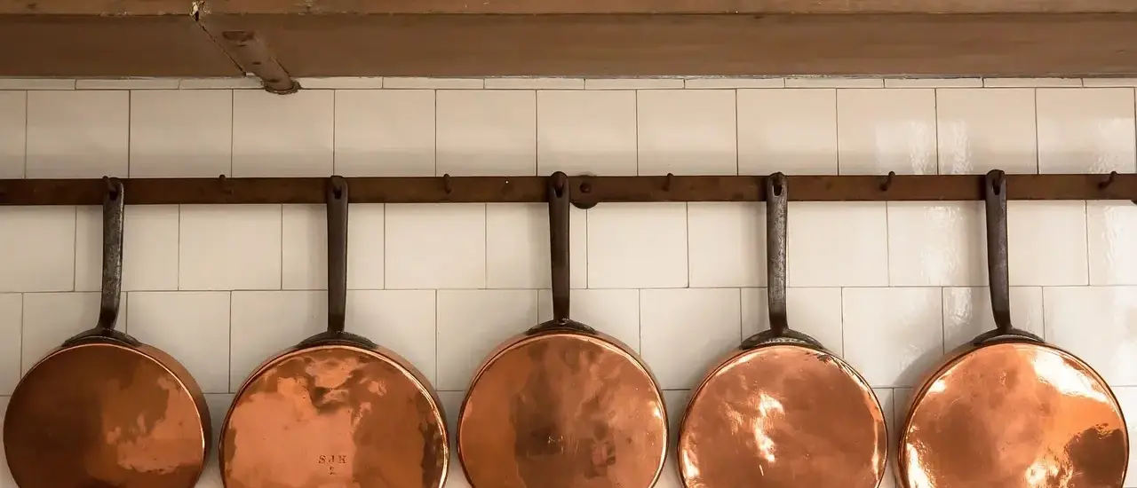 Nyt liv i køkkenet? Her er 5 tips til at peppe køkkenindretningen lidt op